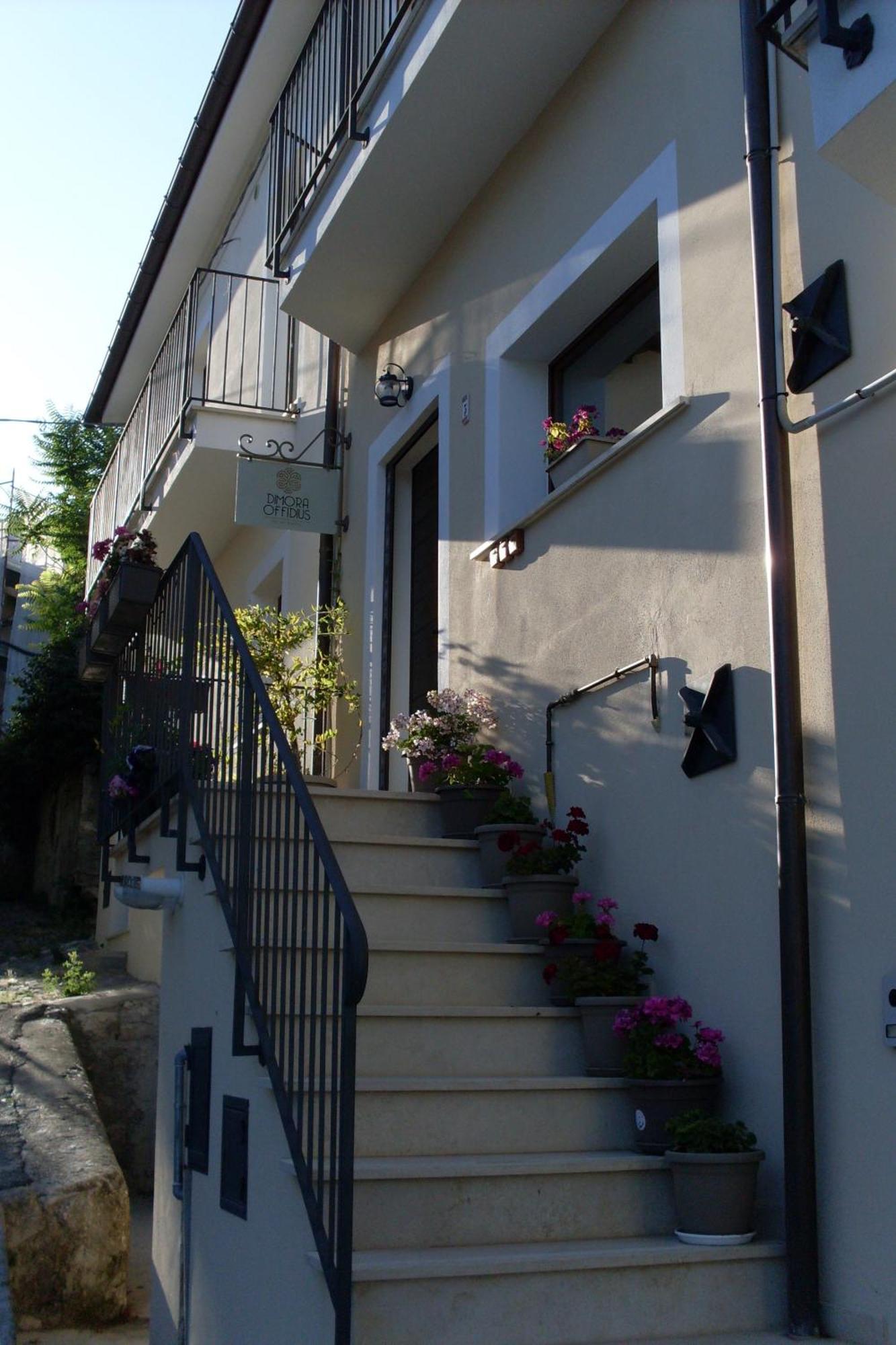 Dimora Offidius Acomodação com café da manhã LʼAquila Exterior foto