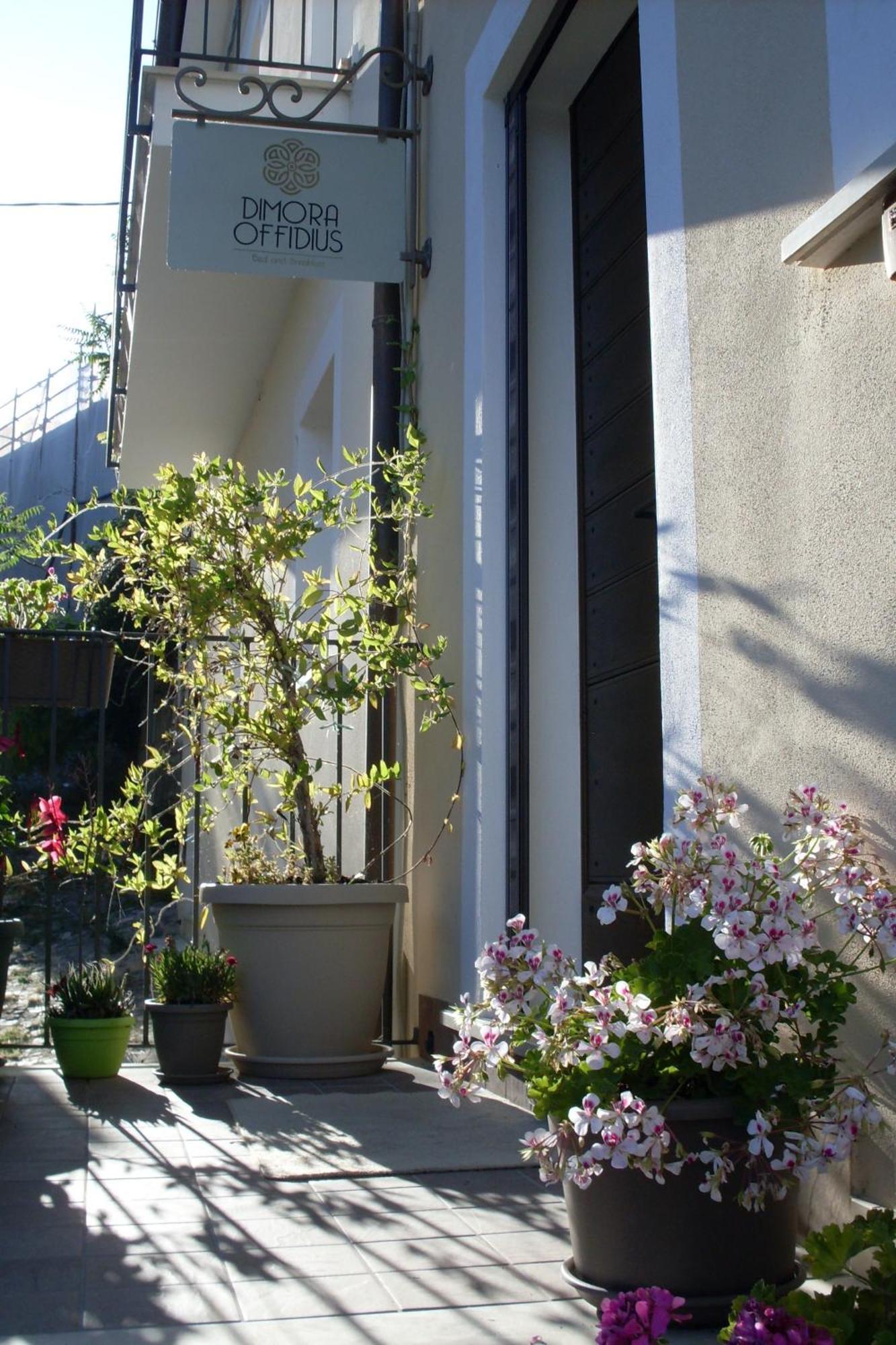 Dimora Offidius Acomodação com café da manhã LʼAquila Exterior foto